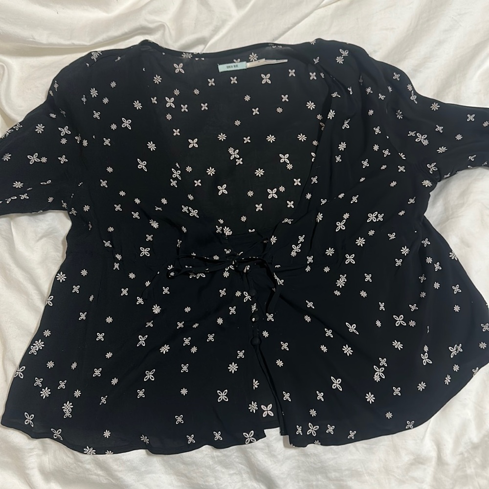 Bell sleeve urban outfitter top